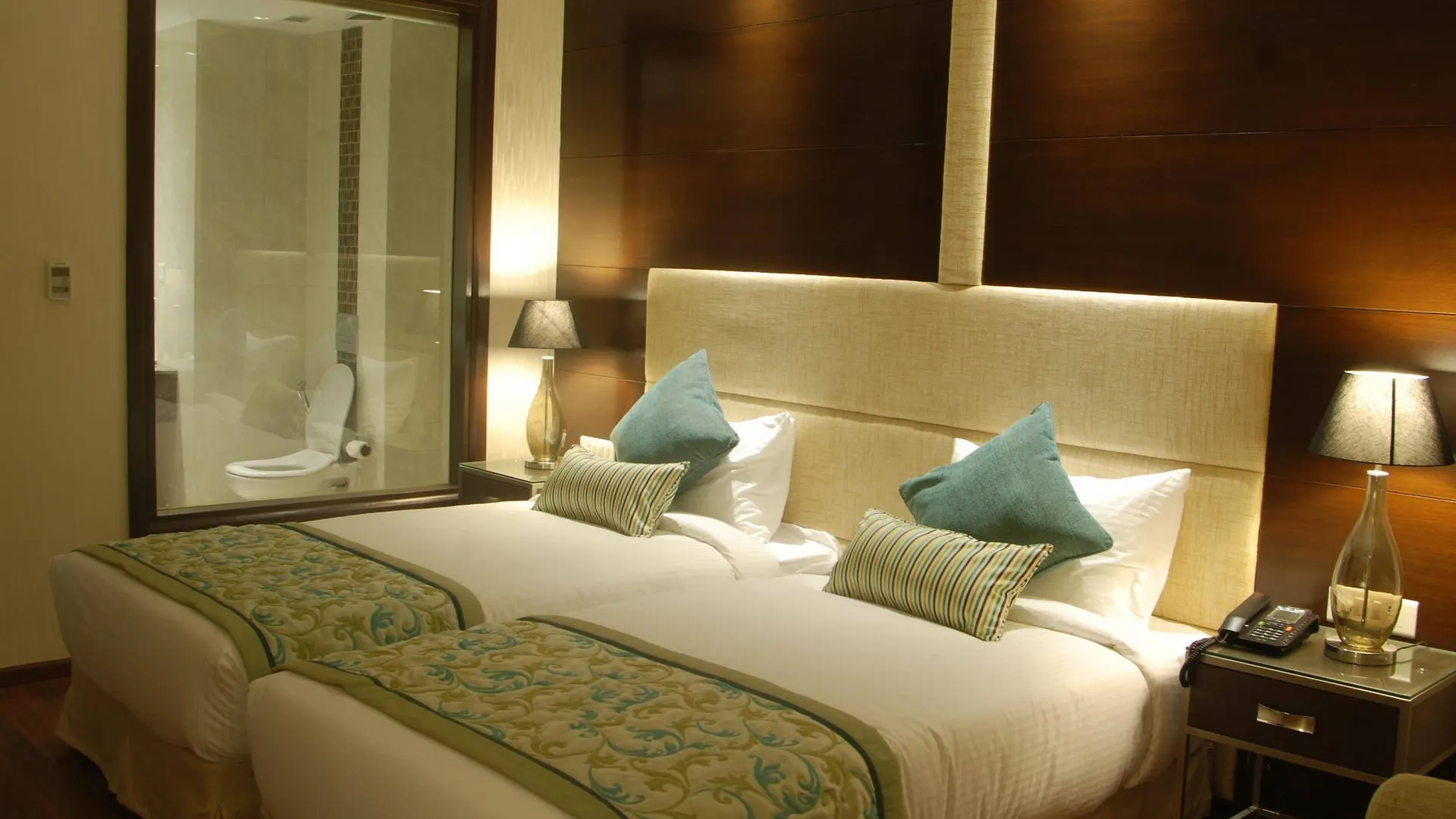 Hotel Pluto'S New Delhi 3*,  India